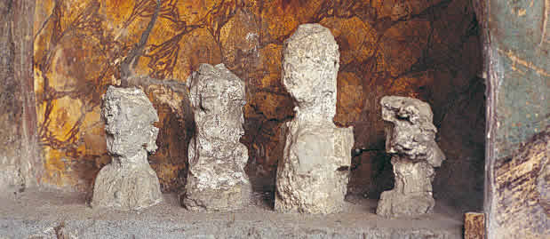 The plaster casts of the wooden or wax statues of the Lares