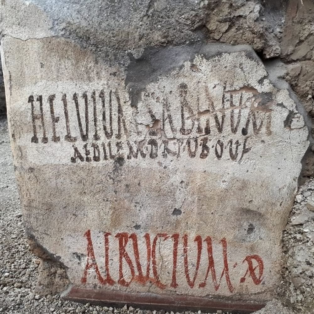 In Pompeii new electoral inscriptions re-emerge in the excavation works of the RegioV