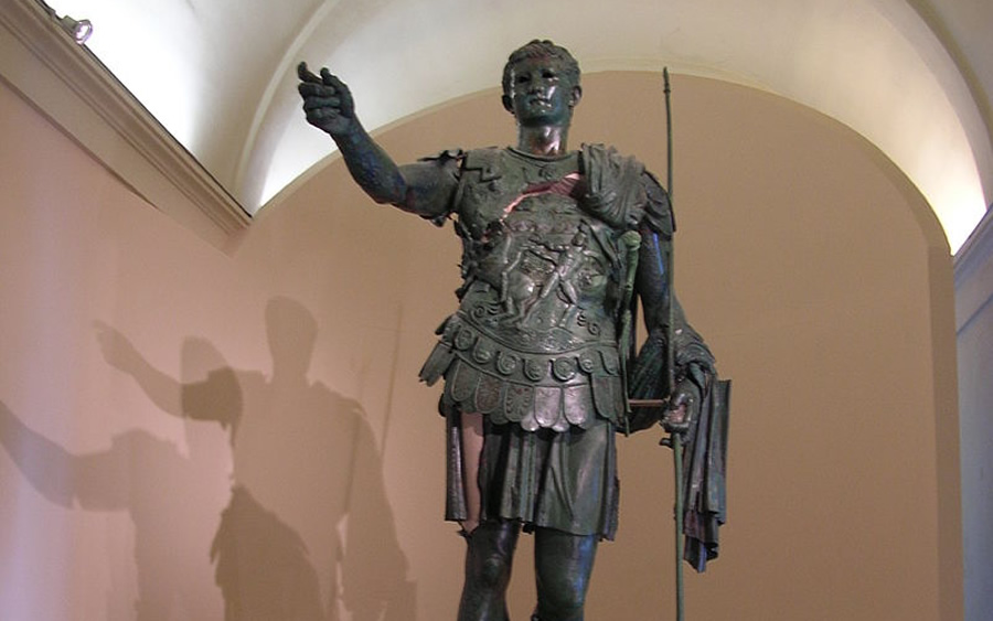 Statua bronzea di Germanico, esposta nel Museo civico di Amelia a Terni
