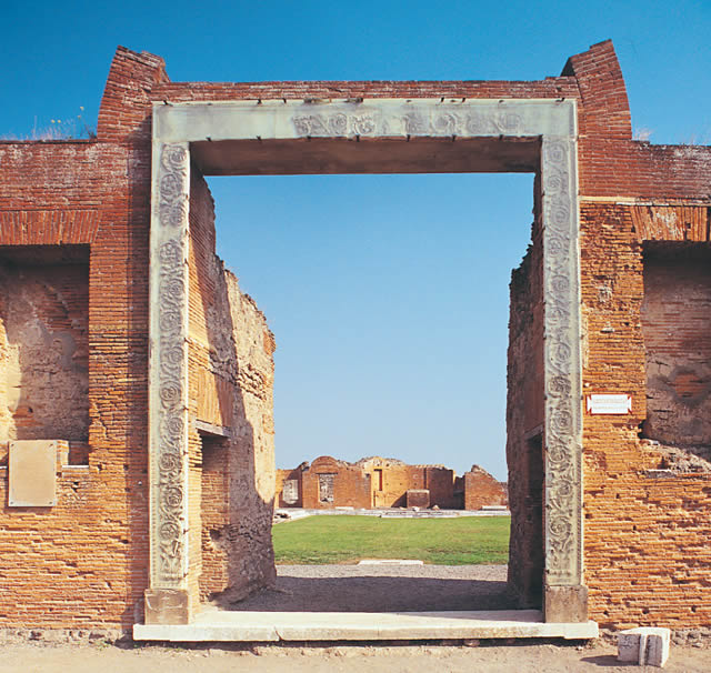 The Building of Eumachia. The entrance from the Forum