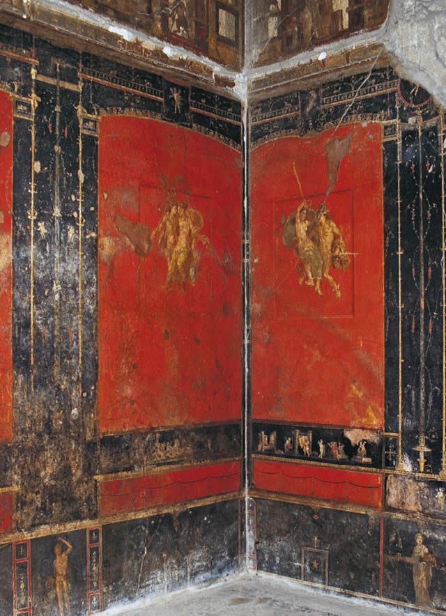 Il rosso pompeiano campeggia nelle decorazioni della sala degli amorini